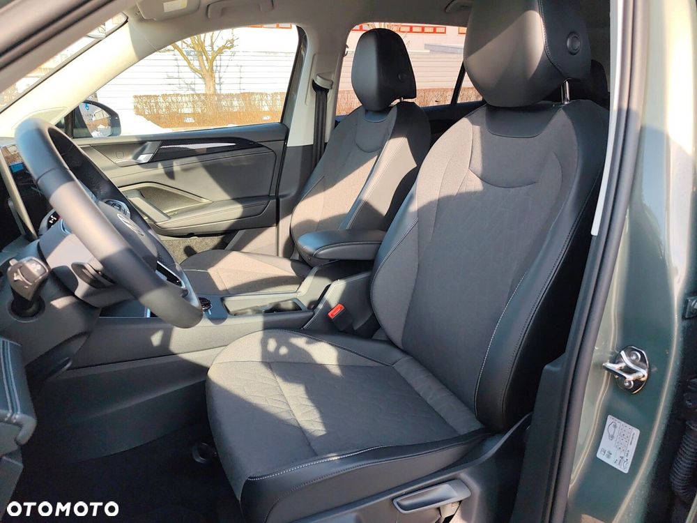 Volkswagen Tiguan - 16