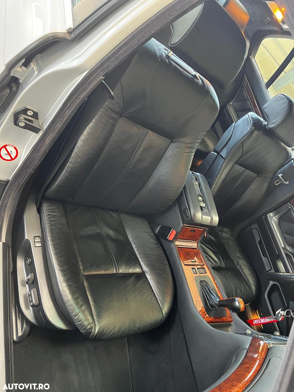 BMW Seria 7 730dA - 24