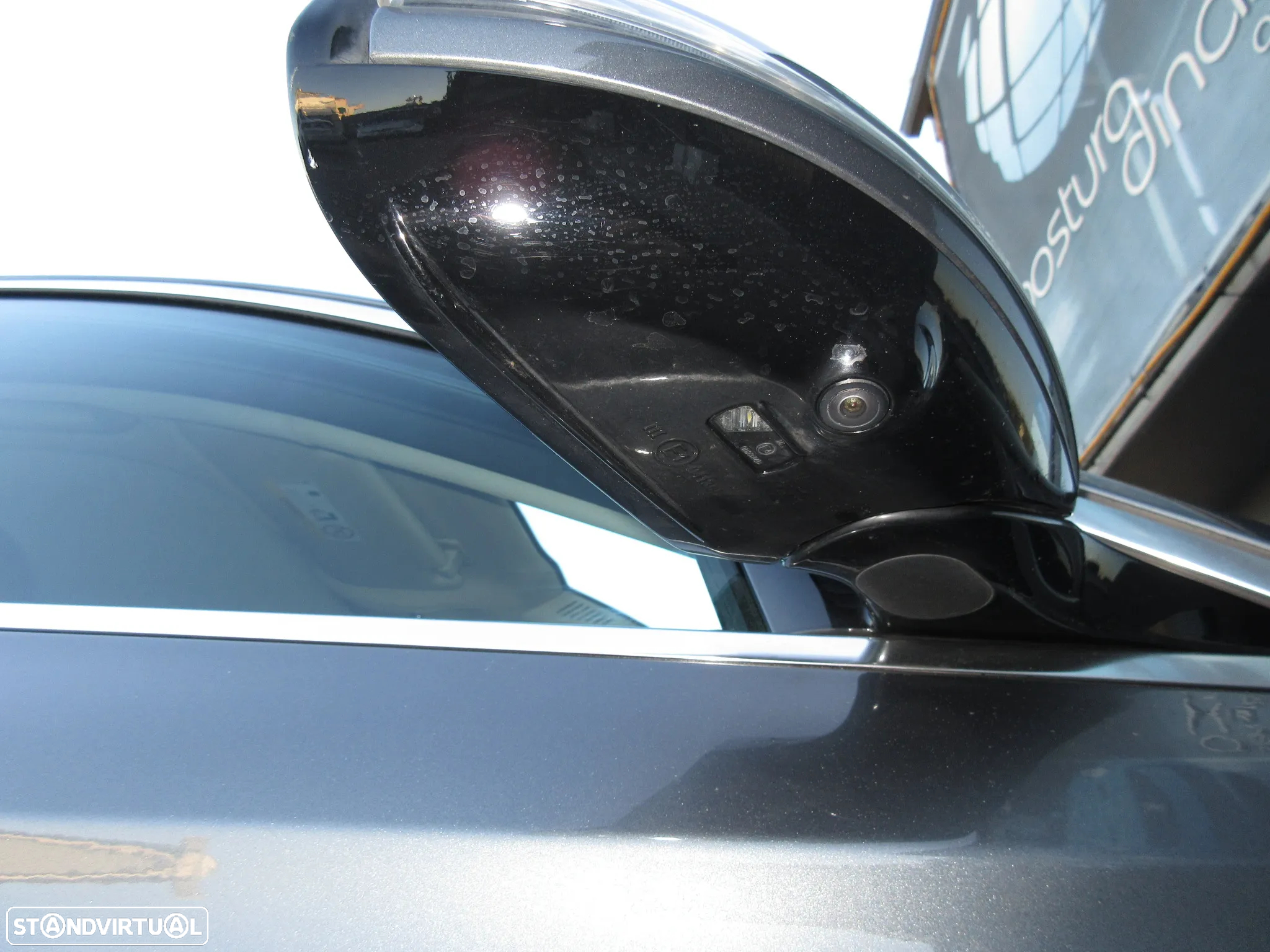 Mercedes-Benz E 200 - 19
