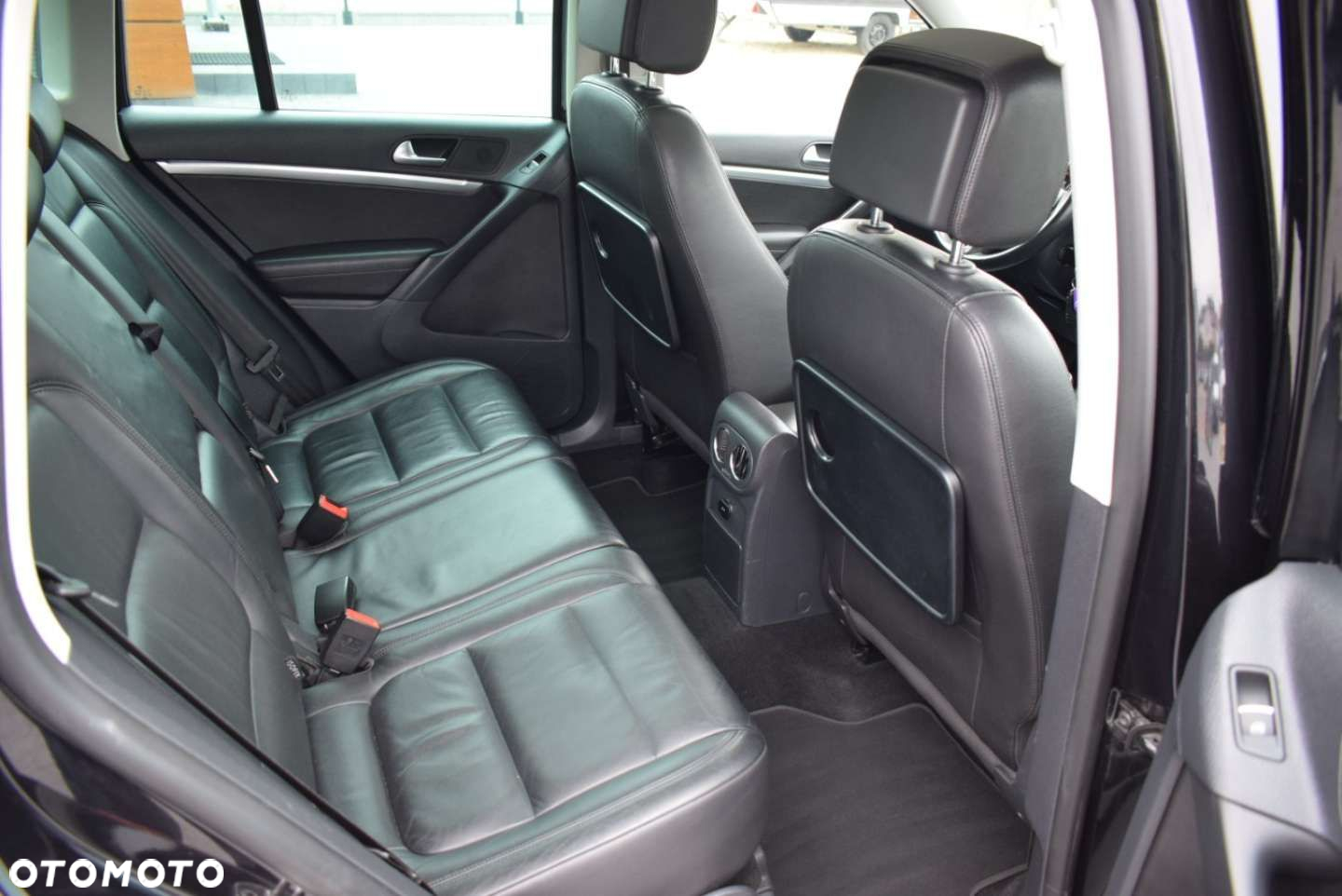 Volkswagen Tiguan - 24