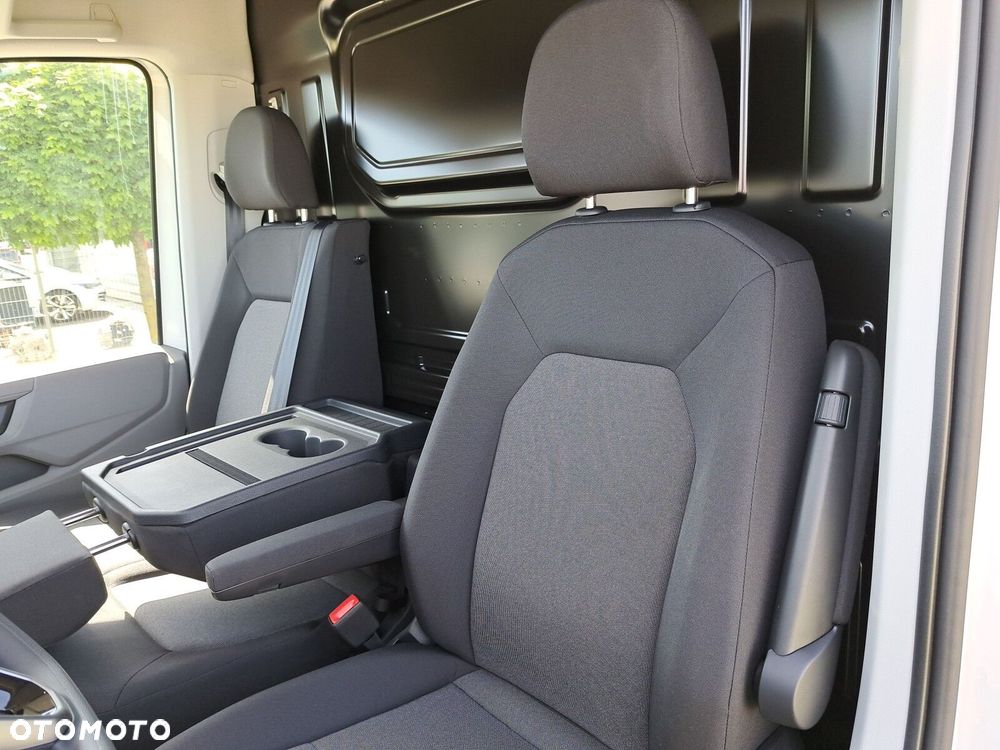 Volkswagen Crafter 35 furgon 140KM 3640 - 22