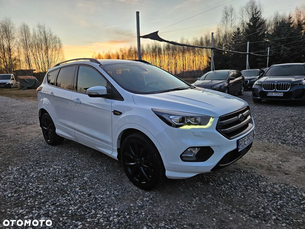Ford Kuga - 10