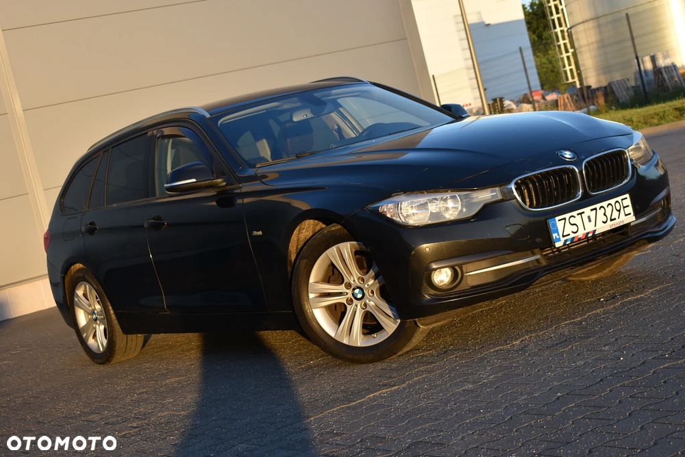 BMW Seria 3 320d Sport Line - 23