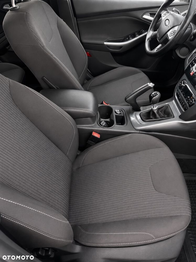 Ford Focus - 13