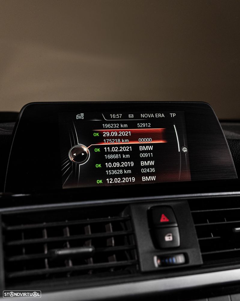 BMW 318 d Line Sport - 21