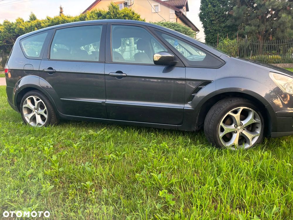 Ford S-Max 2.0 TDCi DPF Titanium - 4
