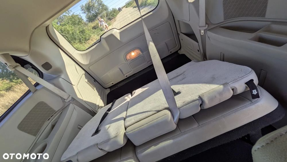Chrysler Town & Country 3.6 Touring - 24