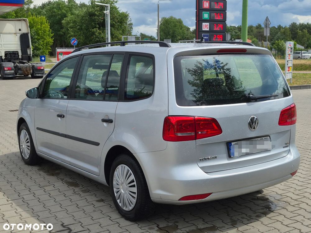 Volkswagen Touran 1.6 TDI DPF BlueMot Comfortline - 2