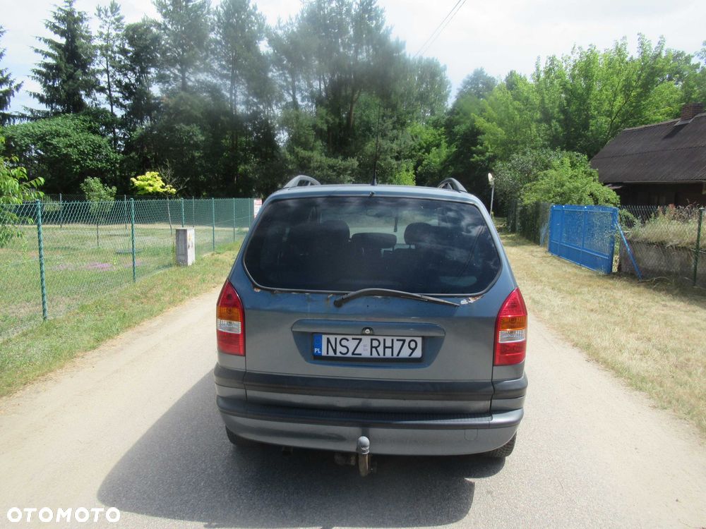 Opel Zafira - 3