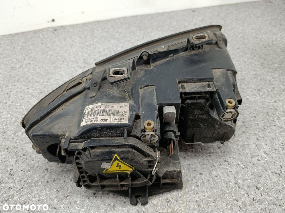 LAMPA PRZÓD LEWA XENON AUDI A4 B6 8E0941003C 8E0990007C 89305770  VALEO - 7