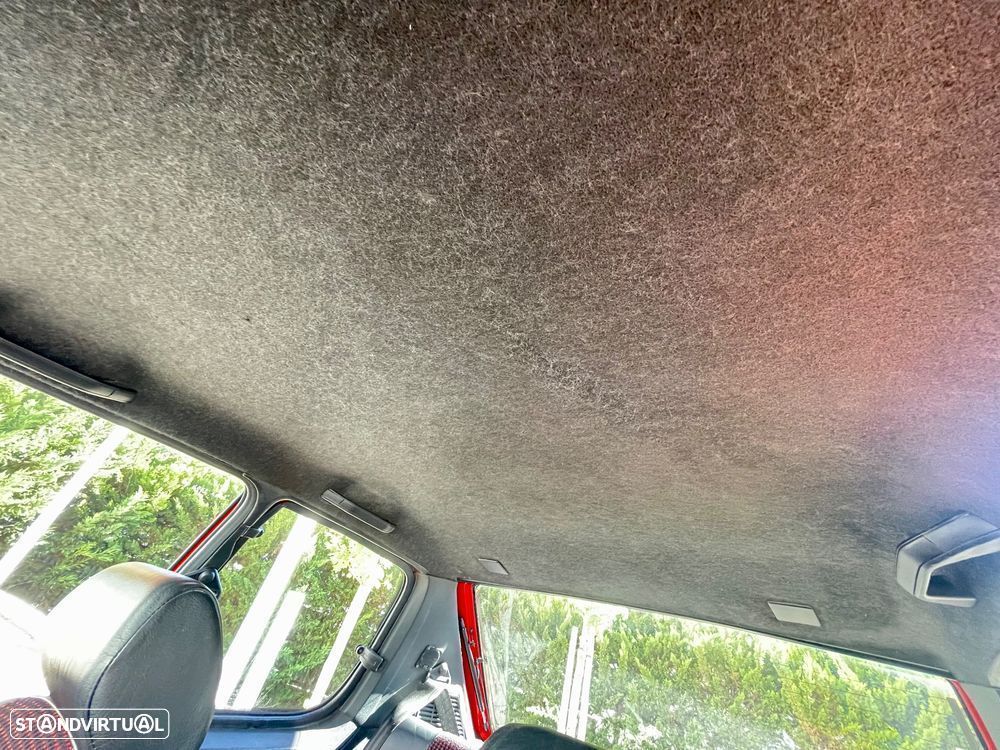 Peugeot 205 1.9 GTi - 12