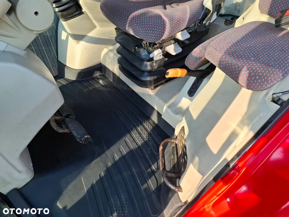 Massey Ferguson 5609 Dyna 4 - 14