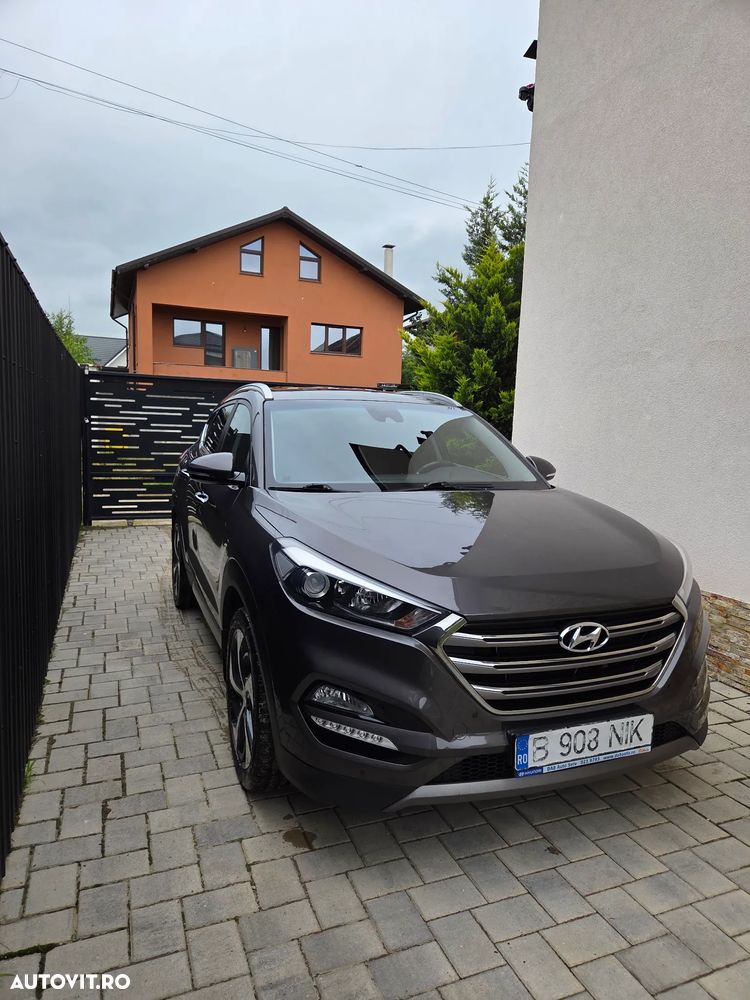 Hyundai Tucson 2.0 CRDI 4WD 6AT Premium+ - 17