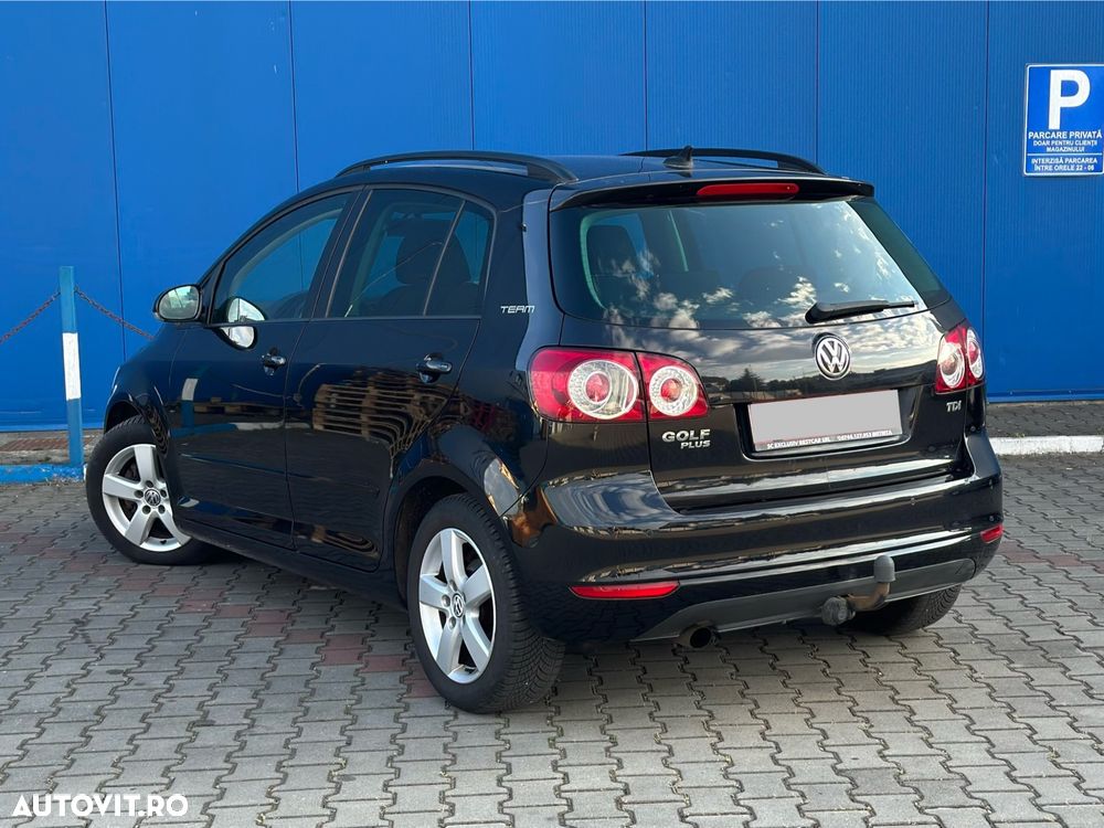 Volkswagen Golf 1.6 TDI DPF DSG Team - 4