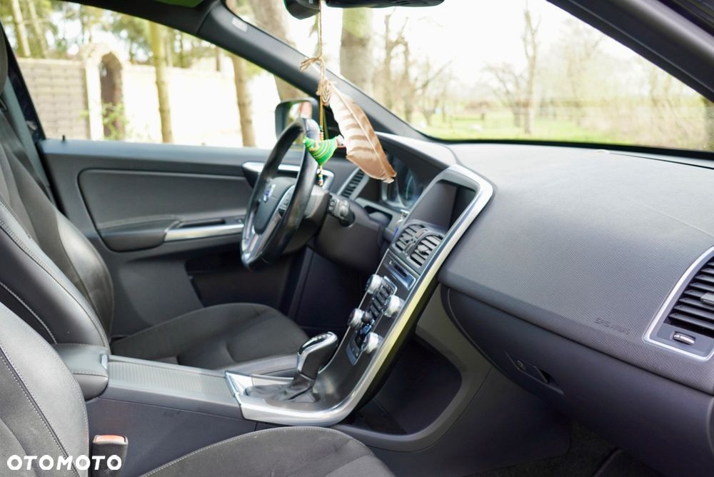 Volvo XC 60 D4 Drive-E Momentum - 7