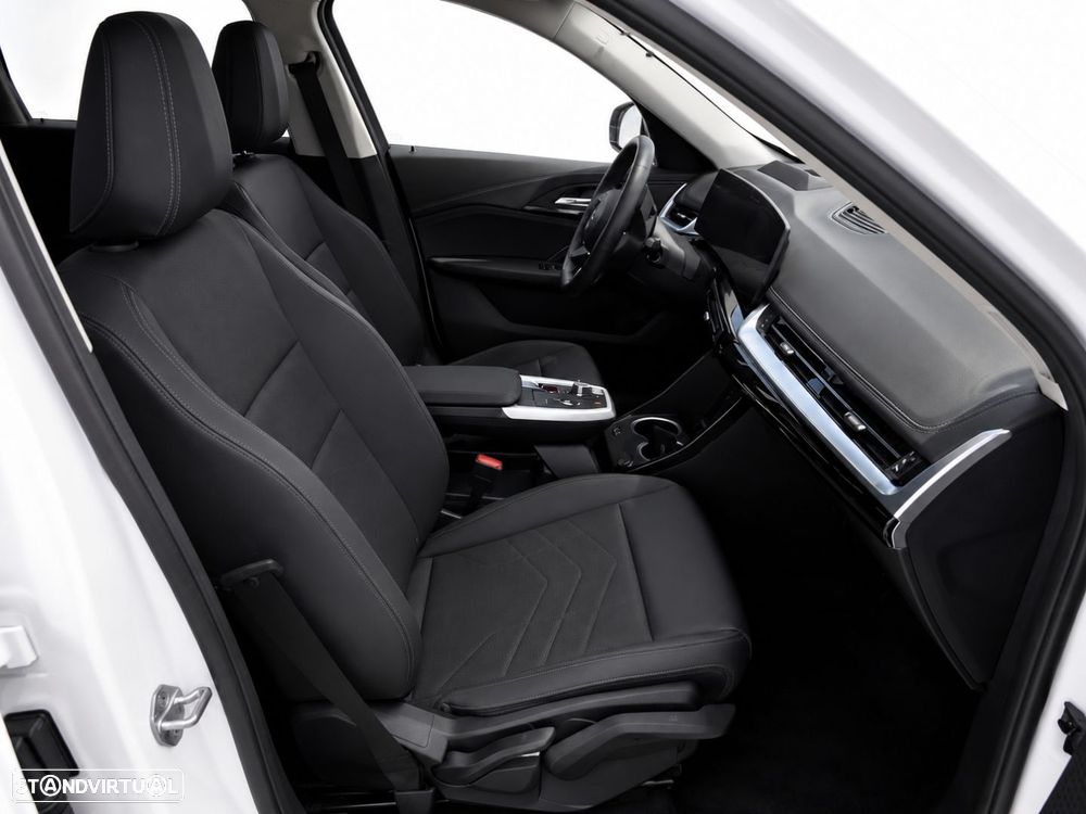 BMW iX1 xDrive30 xLine — fotografia 3