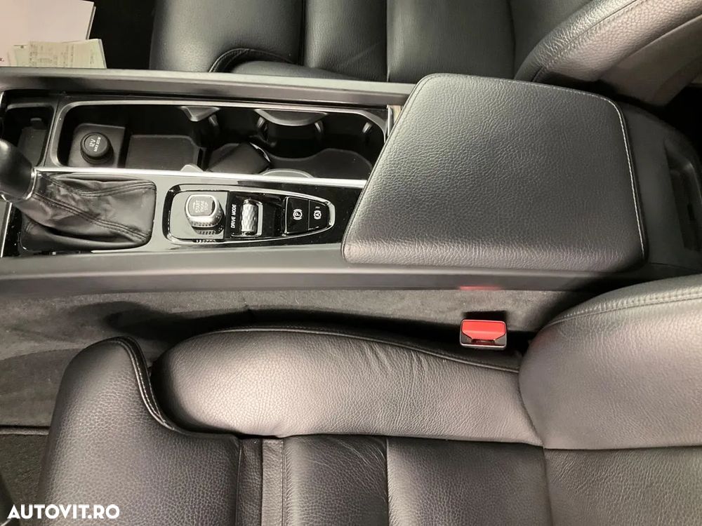 Volvo XC 60 D4 AWD Geartronic Inscription - 15