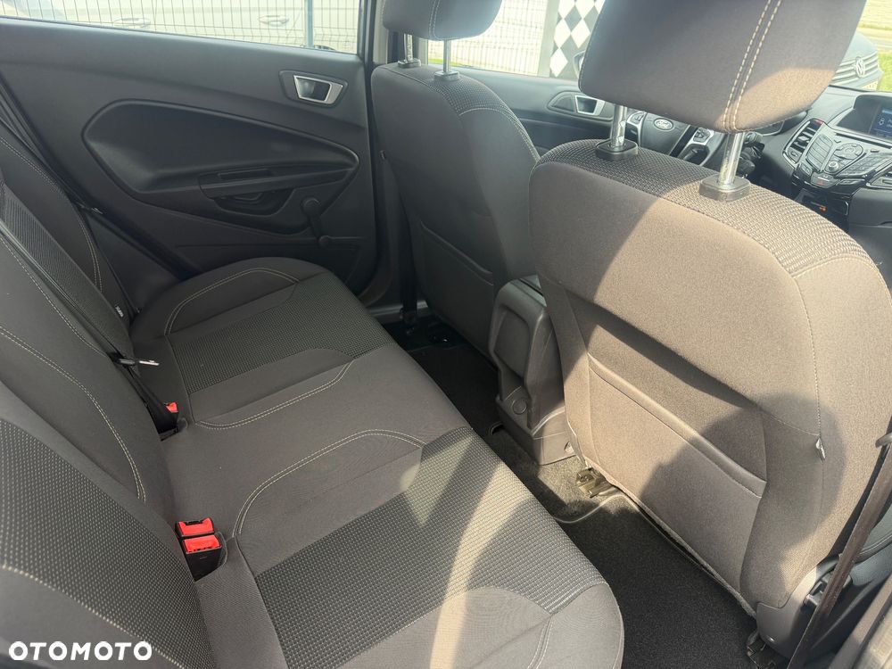 Ford Fiesta 1.0 EcoBoost S&S TITANIUM - 21