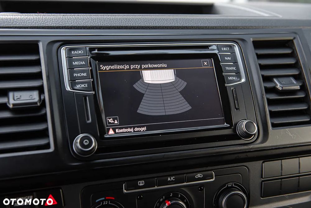 Volkswagen Transporter - 18