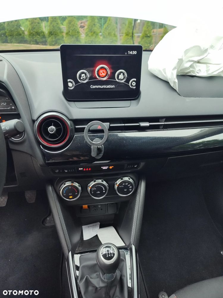 Mazda 2 SKYACTIV-G 90 Homura - 11
