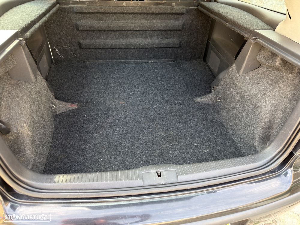 VW Polo 1.4 TDi Confortline - 8