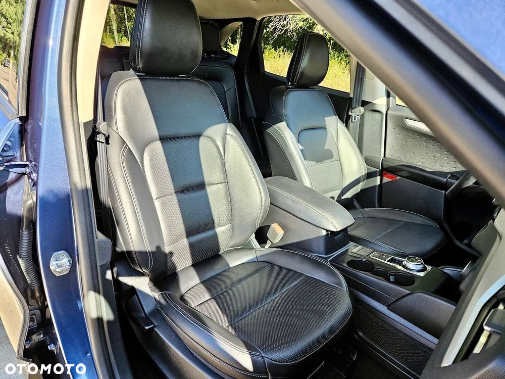 Ford Escape 2.0 EcoBoost AWD Titanium - 10