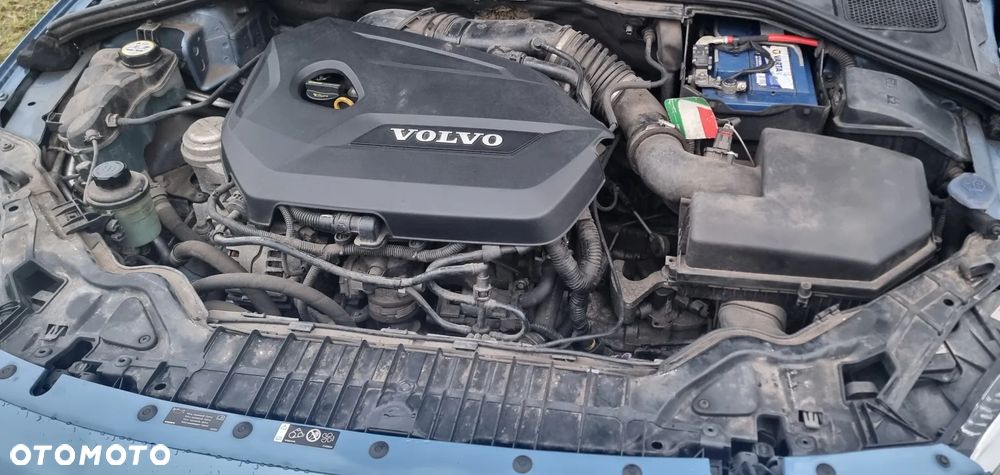 Volvo V60 T3 Momentum - 15