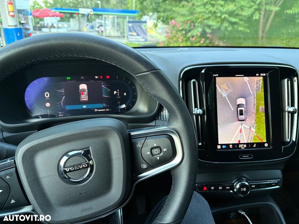 Volvo XC 40 B4 AT8 AWD Mild Hybrid R-Design - 18