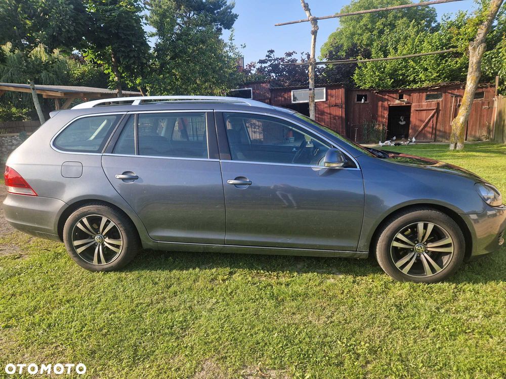 Volkswagen Golf - 2