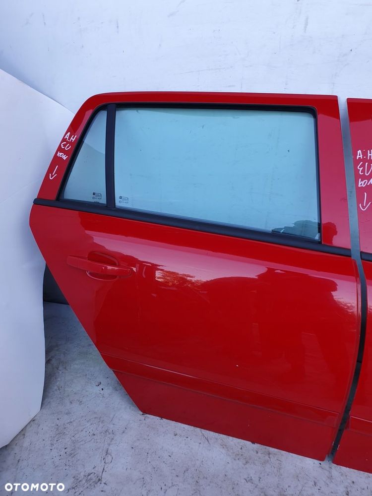 drzwi prawe Opel Astra H z547 - 10