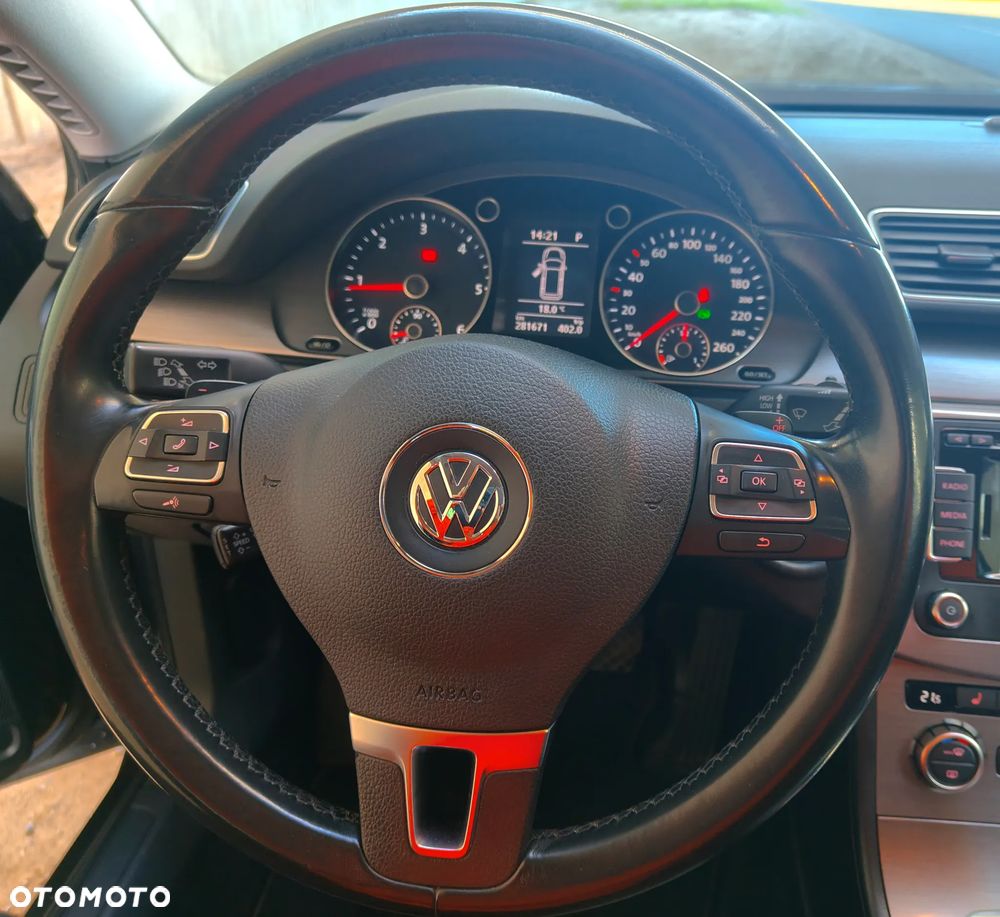 Volkswagen Passat 2.0 TDI DSG BlueMotion Technology Business Edition - 17