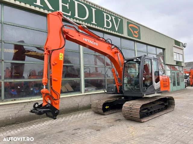 Hitachi ZX130-3 - 4