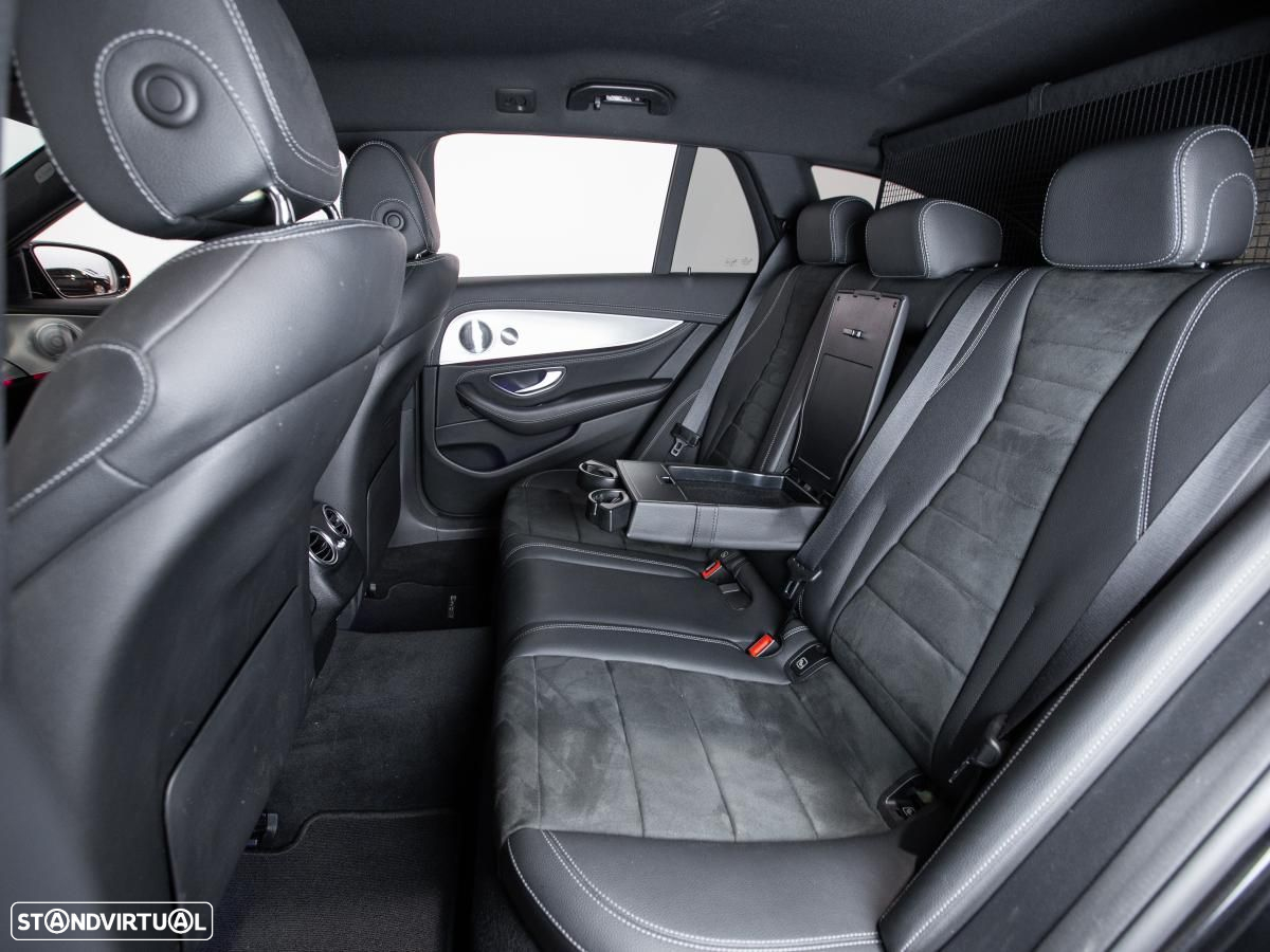 Mercedes-Benz E 300 de AMG Line - 10