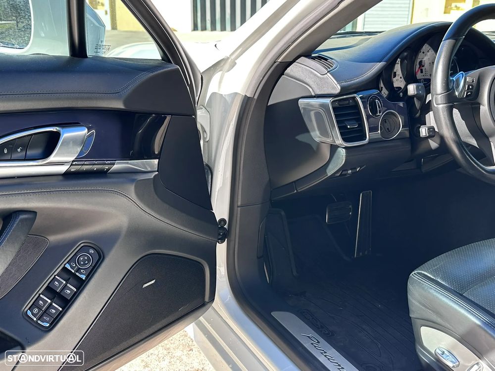 Porsche Panamera Diesel Platinum Edition - 15