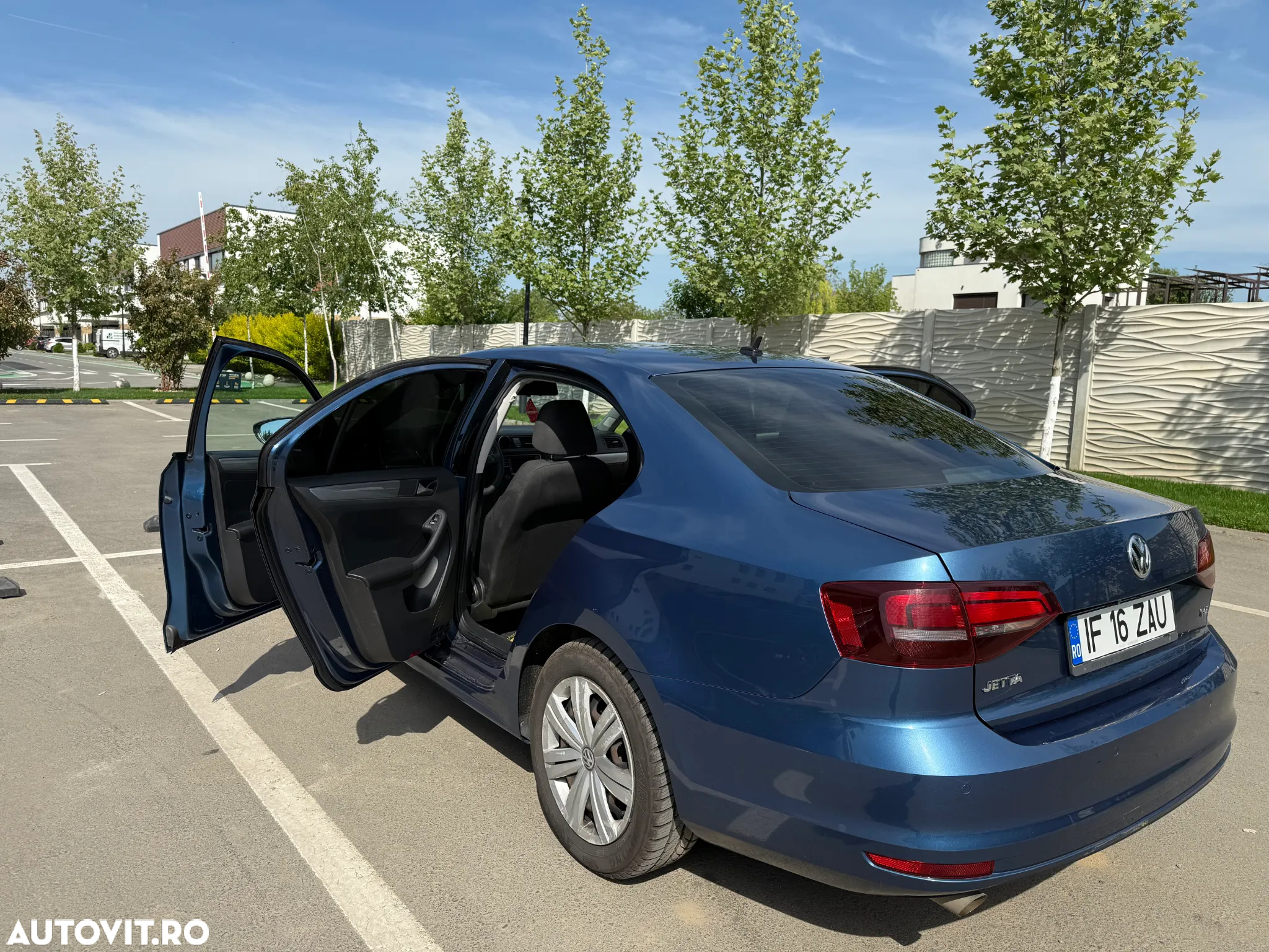 Volkswagen Jetta 1.2 TSI Trendline - 8