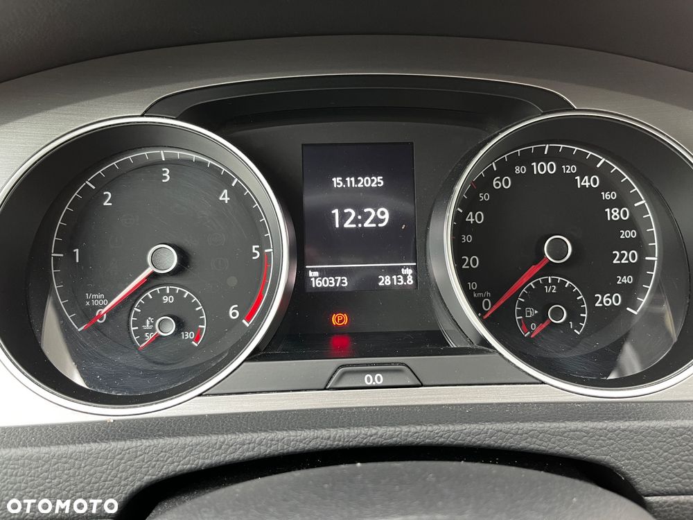 Volkswagen Golf 1.6 TDI BlueMotion Comfortline - 9