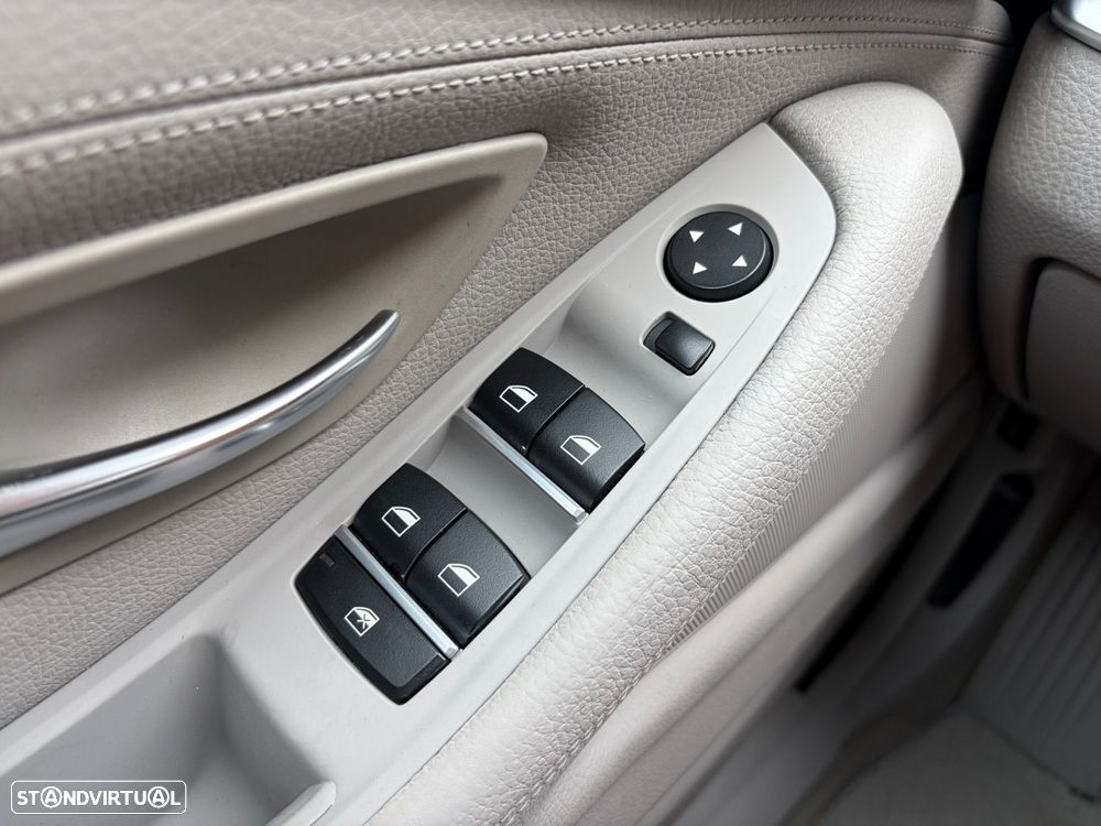 BMW 520 d Line Luxury - 13