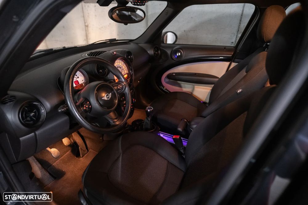 MINI Countryman One D - 5