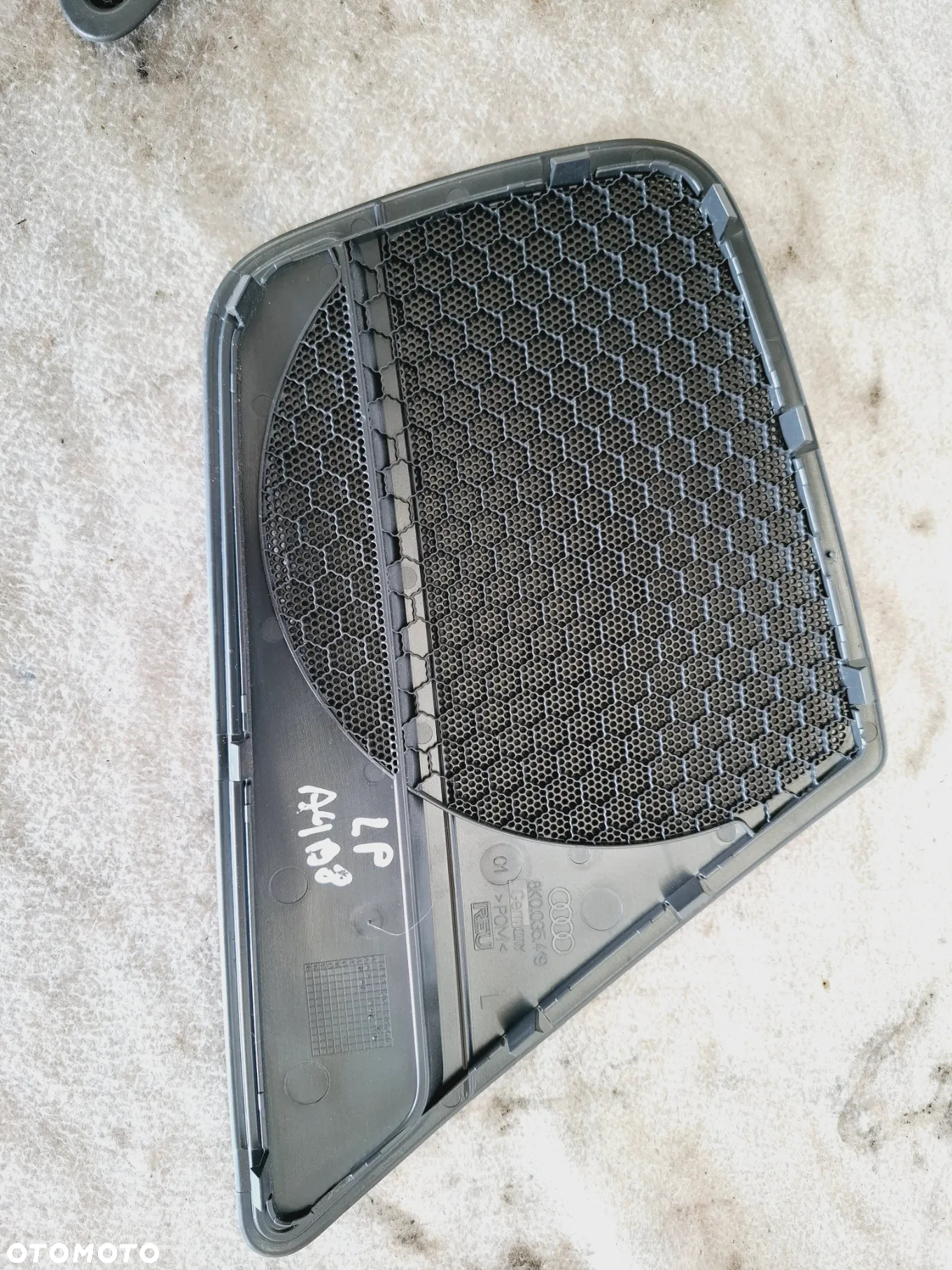 Maskownica Osłona Głośnika Boczka Lewa/Prawa Przód/Tył Czarna Audi A4 B8 - 11