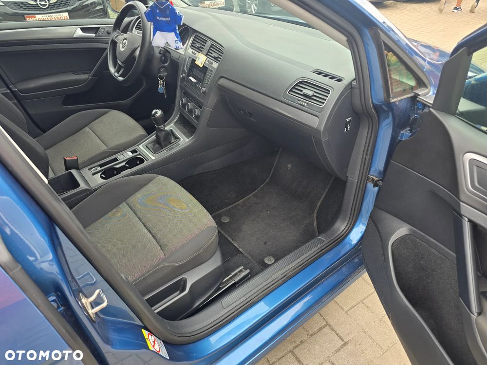 Volkswagen Golf - 11