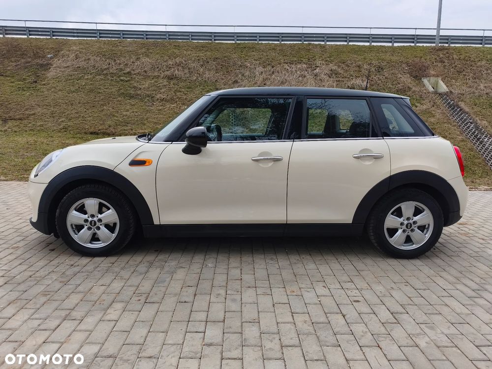 MINI Cooper Standard - 3