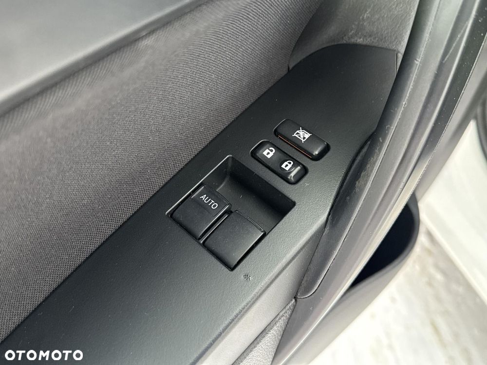 Toyota Auris 1.33 VVT-i Active - 18