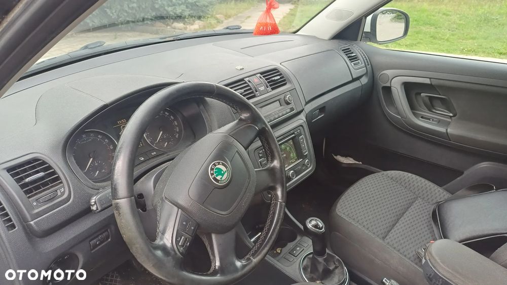 Skoda Fabia - 10