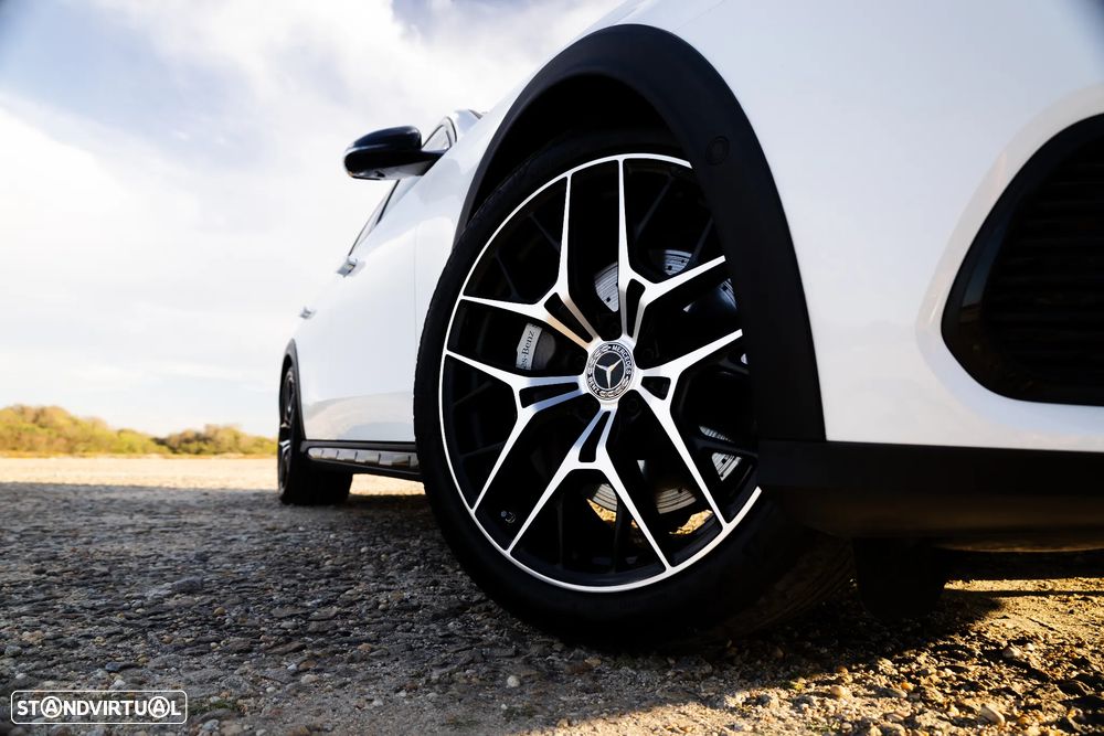 Mercedes-Benz E 300 de 4Matic All-Terrain - 43