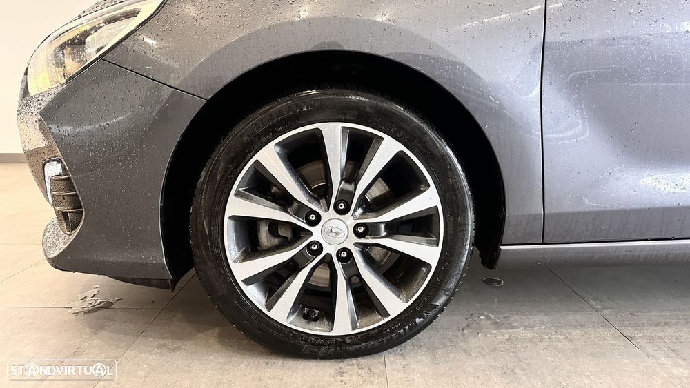 Hyundai i30 1.6 CRDI STyle Plus 7DCT - 22
