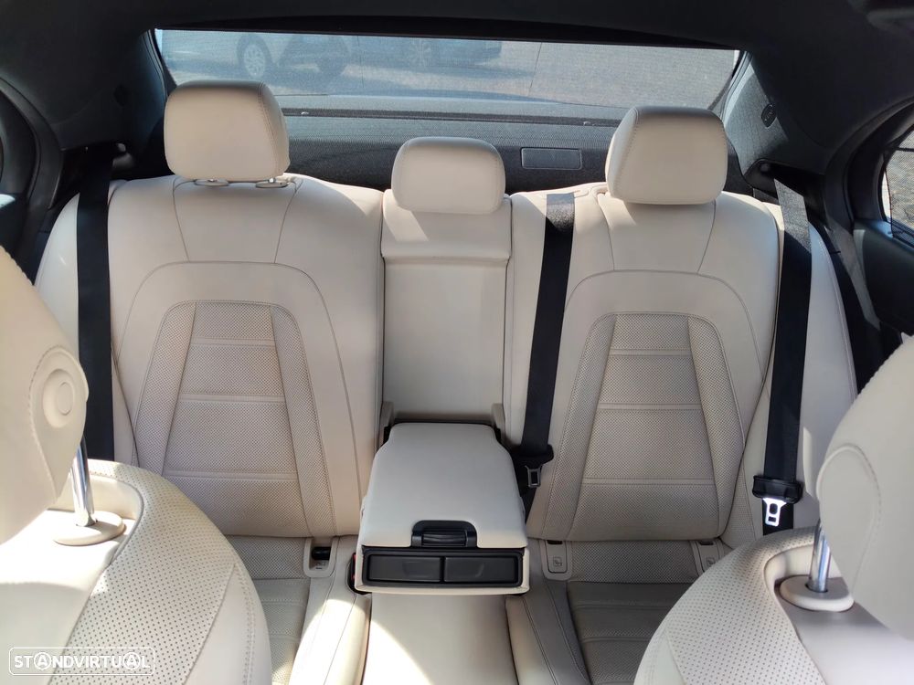Mercedes-Benz E 43 AMG 4Matic 9G-TRONIC - 24