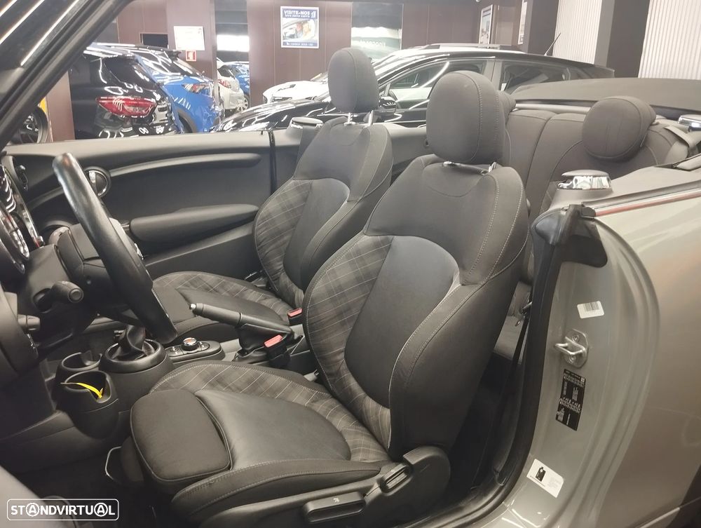 MINI Cabrio Cooper - 21