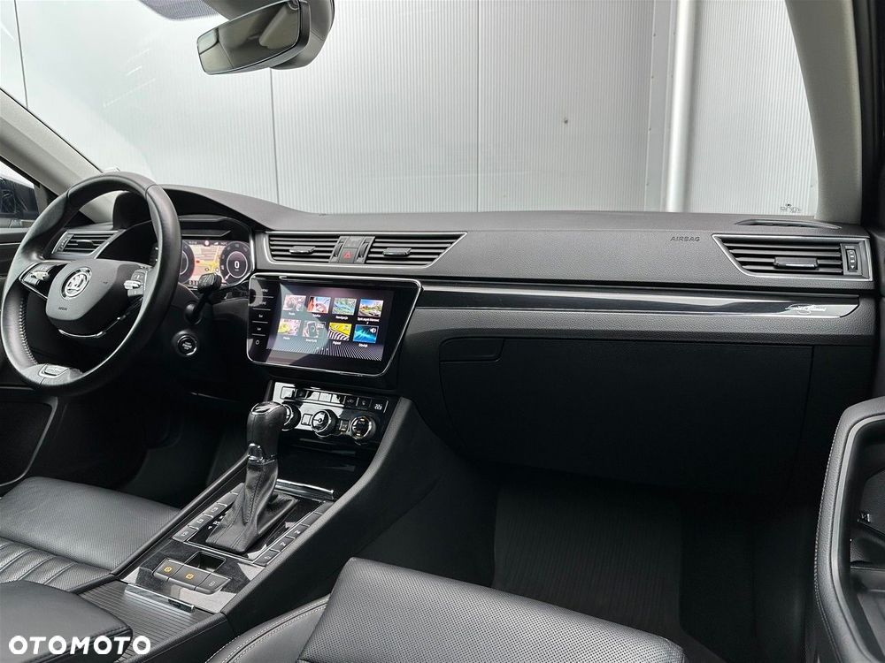 Skoda Superb 2.0 TDI SCR L&K DSG - 13