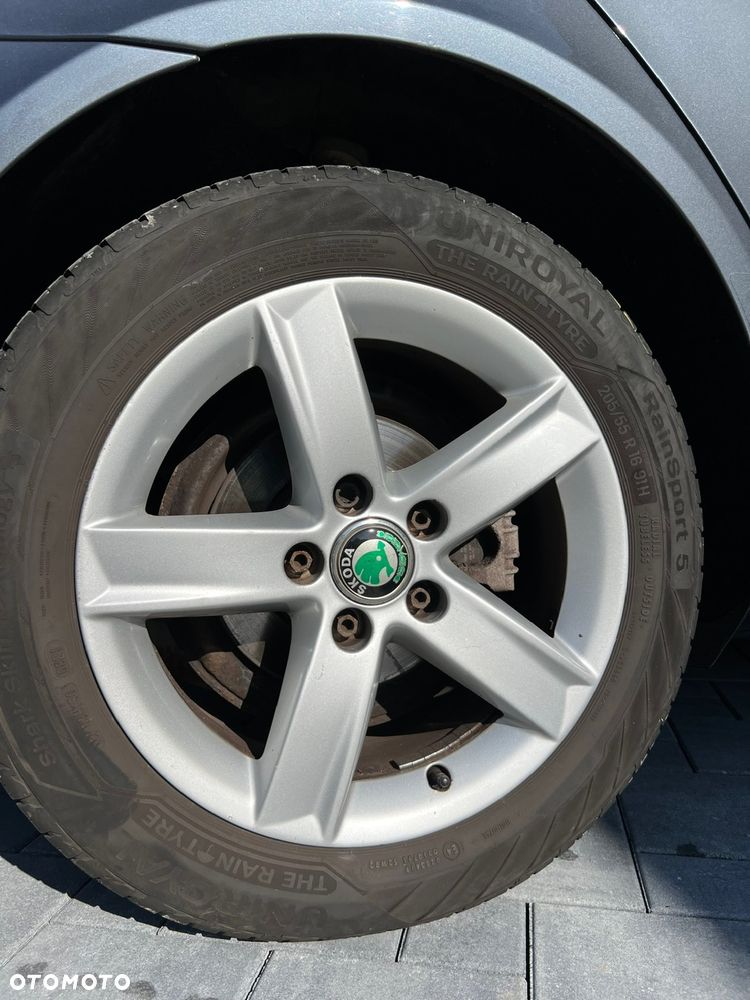 Skoda Octavia 1.9 TDI DPF Elegance - 11