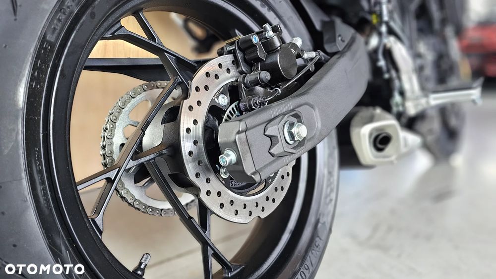 VOGE R125S - 22
